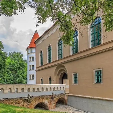 Hotel Palace Art Pezinok