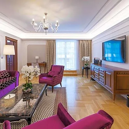 Hotel Palace Art 4*