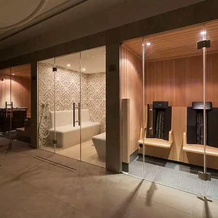 Palace Art Hotel