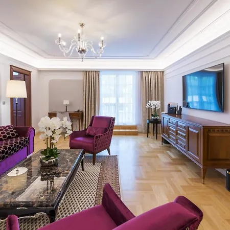 Palace Art Otel Pezinok