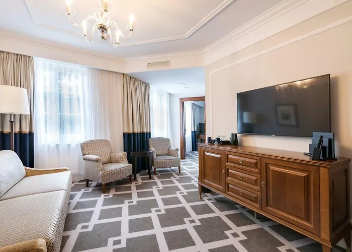 Szálloda Palace Art Bazin